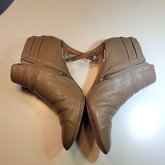 COACH DAPHNEY LEATHER ANKLE WOMEN"S BOOTS - Picture 12 of 14